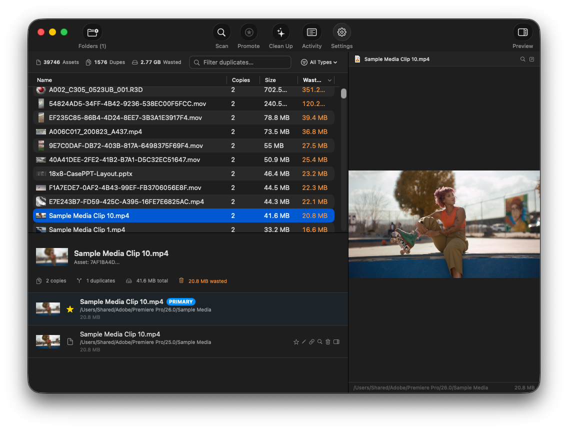 DupeCheck main window showing duplicate groups with file preview